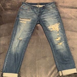 Distressed Abercrombie&Fitch Ames Boyfriend Jeans